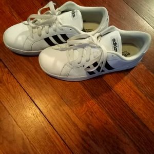 Adidas sneakers..size 7
